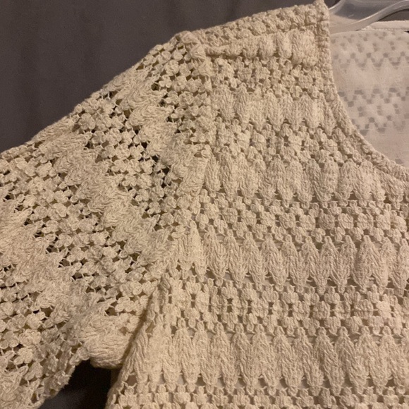 Ivory White Crochet Boho Bell-Sleeved Notch-Neck Flare Krazy Kat Tunic sz M - Picture 15 of 16